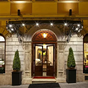 Hotel Ottocento, Řím